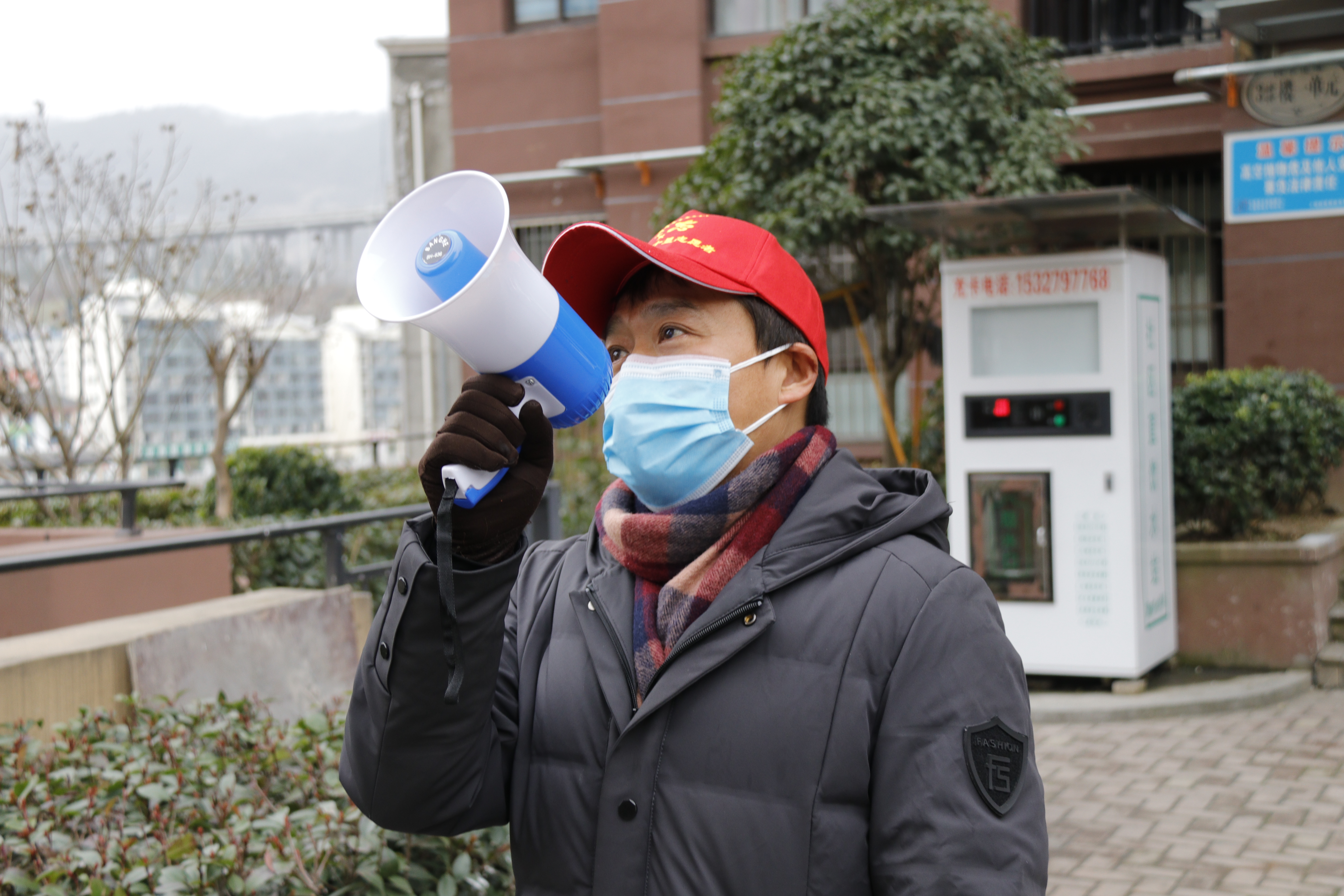 社区“小喇叭“传情送急需