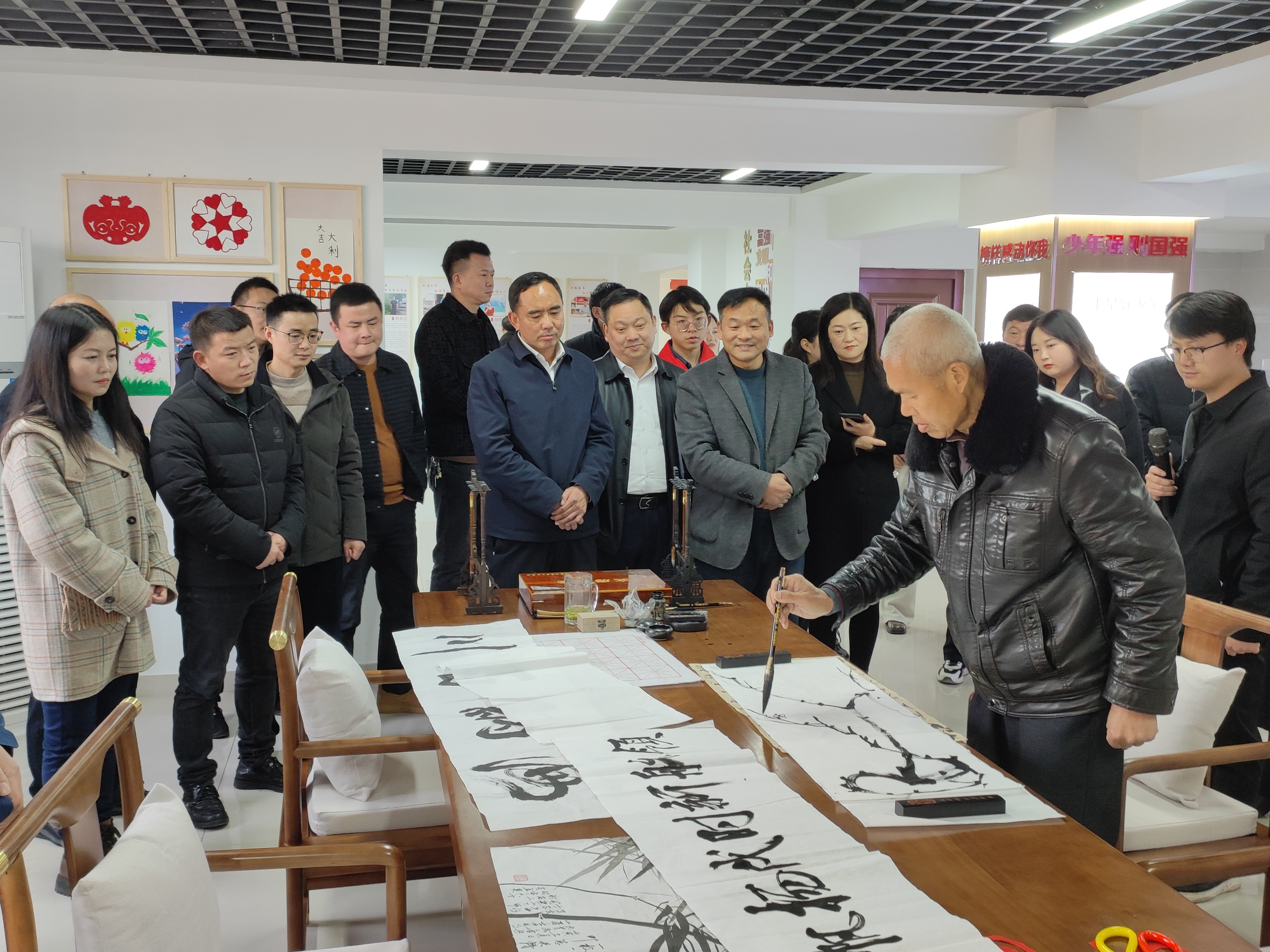 房县考察学习我县文明实践工作