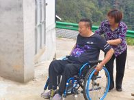 【十星好人】柯尊连：笑对苦难不离弃  撑起家庭“一片天”