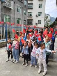 戎耀竹山·老兵故事荟 |袁鹏：700个留守儿童的“兵爸爸”