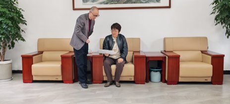 副县长刘丽深入第二实验小学调研指导工作